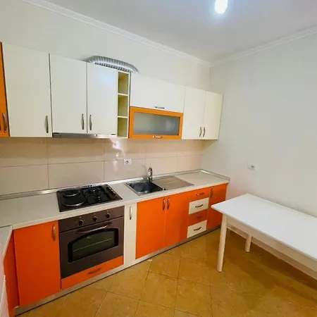 - Vacanze 50m Mare Durrës